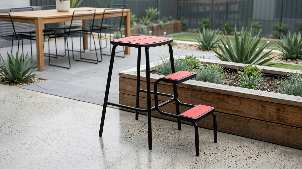 Piso escala Titán Negro / Rojo