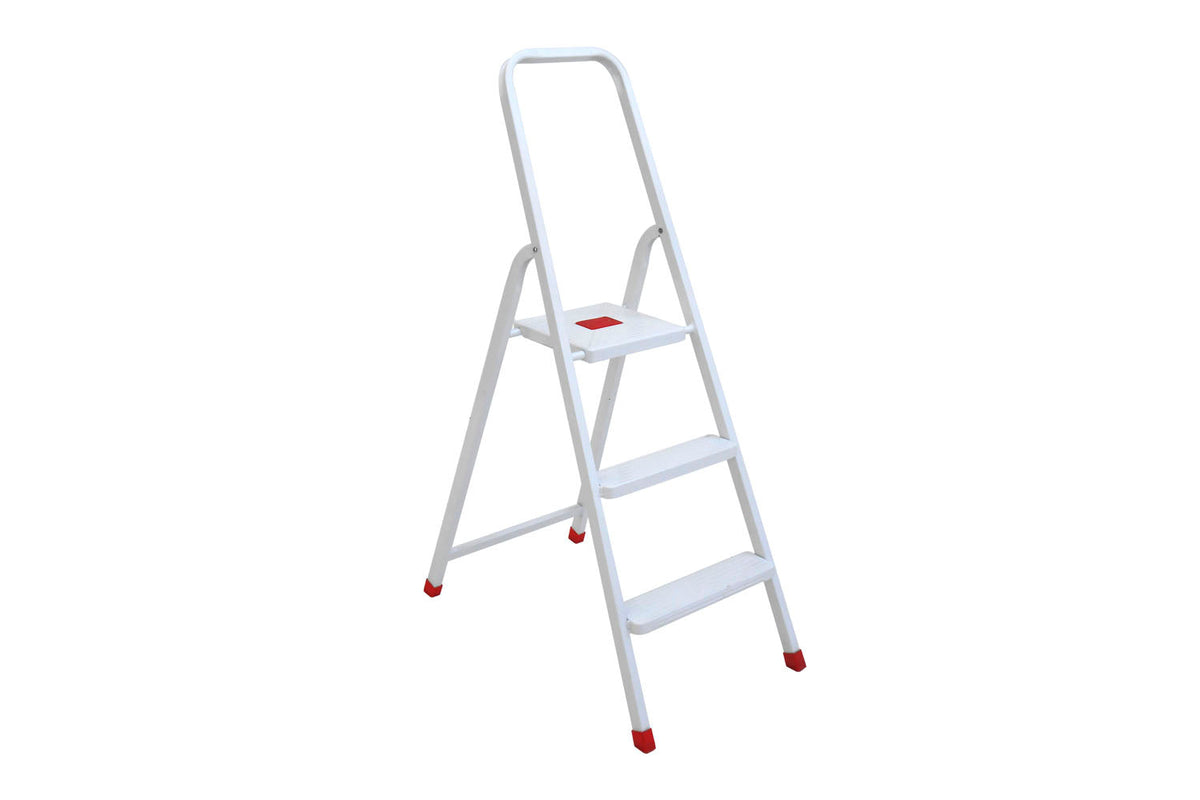 Escalera 3 peldaños práctica y segura